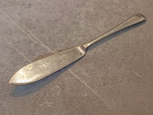 Load image into Gallery viewer, Vintage EPNS A1 Butter / Pâté Knife 20.5cm long