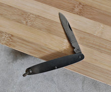 Load image into Gallery viewer, Vintage Single Blade Folding Pocket Knife Stainless Steel Lark Brand China