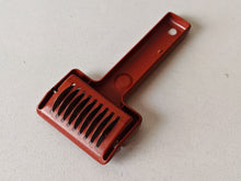 Load image into Gallery viewer, Vintage Handheld Pasta Cutter – 16cm Long Plastic Metal, Retro Kitchenalia