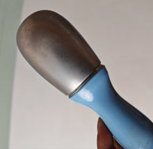 Load image into Gallery viewer, Vintage Zyliss Ice Cream Scoop 19cm Stainless Steel Blue Gradient Handle – Used