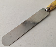 Load image into Gallery viewer, Vintage Skyline Offset Spatula – 30cm Long – 3.5cm Wide – Yellow Wooden Handle