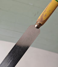 Load image into Gallery viewer, Vintage Skyline Offset Spatula – 30cm Long – 3.5cm Wide – Yellow Wooden Handle