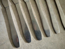 Load image into Gallery viewer, Vintage Stainless Steel Table Knives Set – Sheffield England – Emperor Stainless – Used Cutlery – 6-Piece