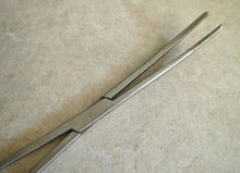 Load image into Gallery viewer, Vintage 26cm Stainless Steel Medical Artery Forceps / Clamp / Surgical Tool