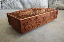 Load image into Gallery viewer, Vintage Style Embossed Plastic Trinket Box - Bird & Floral Design - 15cm x 7.5cm x 4.5cm