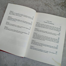 Load image into Gallery viewer, Vintage 1977 Gulliver’s Travels by Jonathan Swift - Illustrated by Derick Bowen - Purnell Hardcover