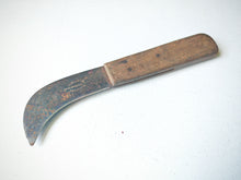 Load image into Gallery viewer, Vintage John Wormald & Co Pruning Knife – Curved Blade Hand Tool – Sheffield England – Wooden Handle