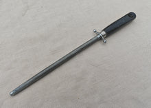 Load image into Gallery viewer, Vintage Knife Sharpening Steel – 32cm – Made in France – Black Handle with Guard