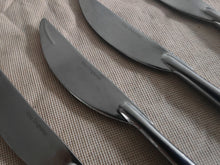 Load image into Gallery viewer, Set of 6 Guy Degrenne Stainless Steel Dinner Knives – 22.5cm – Modern Minimalist – Used