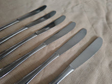 Load image into Gallery viewer, Set of 6 Stainless Steel Table Knives – 20.5cm – Used – Vintage Modern Design