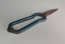 Load image into Gallery viewer, Vintage Garden Pruning Shears 17cm Metal Snips Blue Handle Rusty Patina Tool