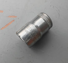 Load image into Gallery viewer, Heyco 18mm 12 Point Socket 50-12 1/2" Drive West Germany Chrome Vanadium