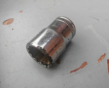 Load image into Gallery viewer, Heyco 18mm 12 Point Socket 50-12 1/2" Drive West Germany Chrome Vanadium