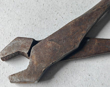 Load image into Gallery viewer, Vintage 6" NEWERA Slip Joint Pliers 15.5cm England – Antique Hand Tool