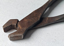 Load image into Gallery viewer, Vintage 6" NEWERA Slip Joint Pliers 15.5cm England – Antique Hand Tool