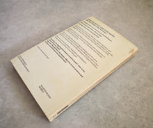 Load image into Gallery viewer, The Sound of One Hand: 281 Zen Koans with Answers(Paladin) by Yoel Hoffman