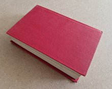 Load image into Gallery viewer, Pears Encyclopaedia 1975-1976 Eighty Fourth Edition
