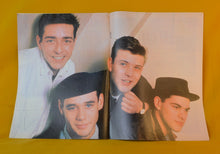 Load image into Gallery viewer, LOOKIN VINTAGE MAGAZINE / COMIC , Issue No #29, Week Ending 11th July 1987