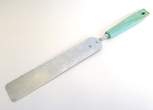 Load image into Gallery viewer, Vintage Retro Spreader Blade Cake Icing Knife Spatula Plastic Handle, Kitchen Utensil, Kitchenalia