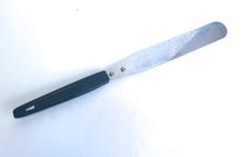 Load image into Gallery viewer, Vintage Retro Spreader Cake Icing Spatula Black Plastic Handle, Kitchen Utensil, Kitchenalia