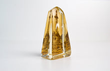 Load image into Gallery viewer, Vintage Glendinning Monument Glass Paperweight Ornament, Holiday Souvenir