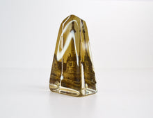 Load image into Gallery viewer, Vintage Glendinning Monument Glass Paperweight Ornament, Holiday Souvenir