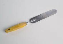 Load image into Gallery viewer, Vintage Retro Spreader Cake Icing Spatula Wood Handle, Kitchen Utensil, Kitchenalia