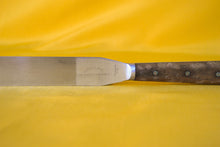 Load image into Gallery viewer, Vintage Retro Venture Spreader Cake Icing Spatula Wooden Handle, Kitchen Utensil, Kitchenalia, Made by HM Slater Sheffield