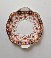 Load image into Gallery viewer, Vintage Royal Stewart Spencer Stevenson Square Cake Plate – 25 cm x 23 cm