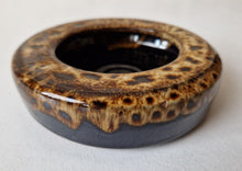 Load image into Gallery viewer, Vintage Honeycomb Pottery Shallow Planter Bowl / Ashtray – 15 cm Diameter
