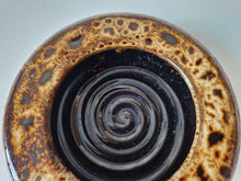 Load image into Gallery viewer, Vintage Honeycomb Pottery Shallow Planter Bowl / Ashtray – 15 cm Diameter