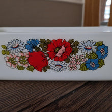 Load image into Gallery viewer, Vintage Pyrex Glass Loaf Dish – 1982 Country Floral Design – Made in England