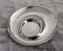 Load image into Gallery viewer, Rare Vintage Chrome Table Centre Piece Deco : 1 Oval Dish and 2 Round Tealight Candle Holders