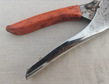 Load image into Gallery viewer, Vintage Ratchet Pruning Shears – Rolcut Model 50 – 20cm Long – Made in England