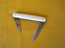 Load image into Gallery viewer, Antique Two Blade Pocket Knife, Small size, Steel Blades