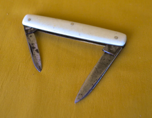 Load image into Gallery viewer, Antique Two Blade Pocket Knife, Small size, Steel Blades