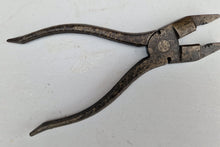 Load image into Gallery viewer, Vintage Combination Pliers Hand Tool 18.5cm long