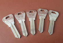 Load image into Gallery viewer, 5 x SILCA WE11 BLANK KEYS, UNCUT, FOR AUTOMOTIVE CARS