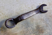 Load image into Gallery viewer, Open and close end spanner wrench marked 468 , small classic vintage garage tool
