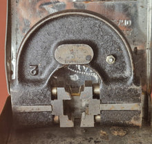 Load image into Gallery viewer, Matrix 256 x 26 MED 2 1/4 BSF BSI MED Adjustable Thread Caliper Gauge In Case