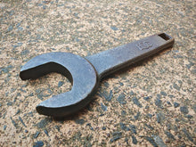 Load image into Gallery viewer, Vintage BOC 11.5cm Short Spanner Wrench British Oxygen Company Solid Steel used