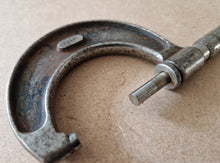 Load image into Gallery viewer, Moore & Wright No.966 1" - 2" External Outside Micrometer 0.001"