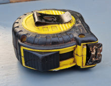 Load image into Gallery viewer, Hecas 7.5M Tape Measure 25FT Heavy Duty Industrial 25mm Width Smooth Blade