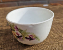 Load image into Gallery viewer, Round Hand Painted Floral Flower Ceramic Trinket Box