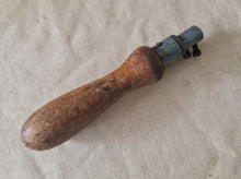 Load image into Gallery viewer, Old keyhole pad saw wooden handle, vintage tool