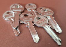 Load image into Gallery viewer, 8 x JMA TRI-5D Cylinder Key Blank for Tri-circle Silver Finish