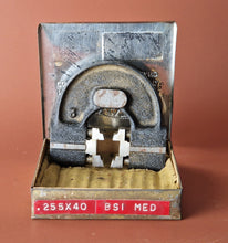 Load image into Gallery viewer, Matrix 255 x 40 BSI MED 1 43 H AJ INSP Adjustable Thread Caliper Gauge In Case