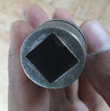 Load image into Gallery viewer, Williams Made In USA ST-1212, 3/8 Socket, Vintage Mechanical Garage Tool
