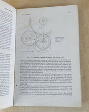 Load image into Gallery viewer, Olyslager Motor Manual 102 FORD TRANSIT Petrol-Engine from 1965 Handbook 1971