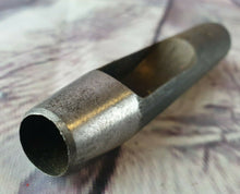 Load image into Gallery viewer, Vintage Toga 15 Leather Hole Punch, Leatherworker Hand Tool